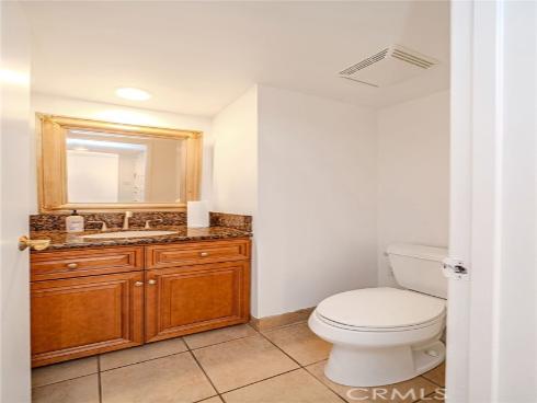 8175  Mammoth  , Buena Park, CA