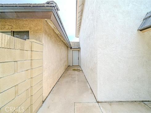 8175  Mammoth  , Buena Park, CA