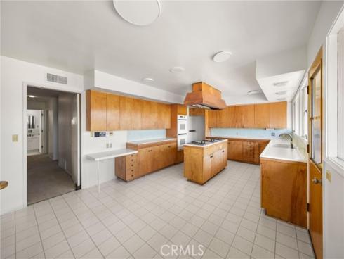 8780  Hillcrest   Road, Buena Park, CA