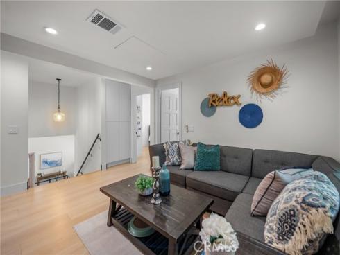 4920  Lincolnshire  , Buena Park, CA