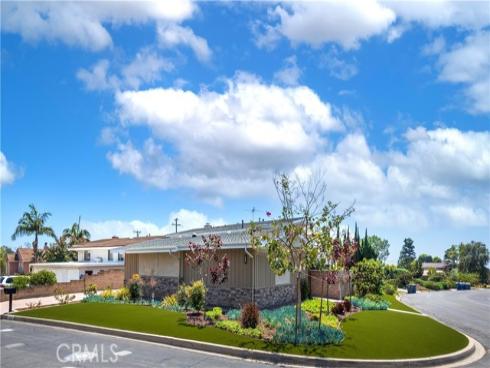 8820  Meadowbrook  , Buena Park, CA
