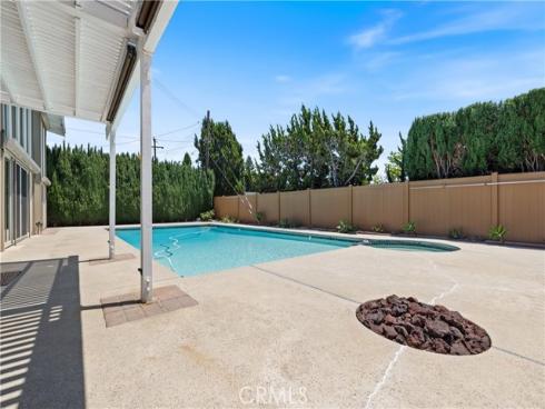 8820  Meadowbrook  , Buena Park, CA