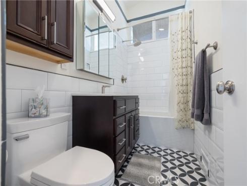 8820  Meadowbrook  , Buena Park, CA