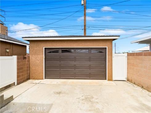 7754  La Casa   Way, Buena Park, CA