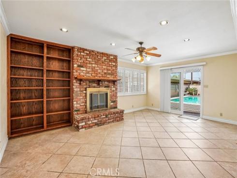 6054 San Rolando , Buena Park, CA