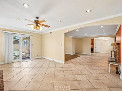 6054 San Rolando , Buena Park, CA