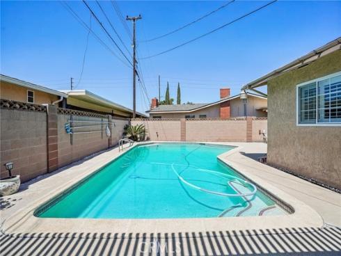 6054 San Rolando , Buena Park, CA