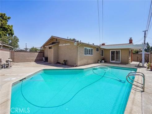6054 San Rolando , Buena Park, CA