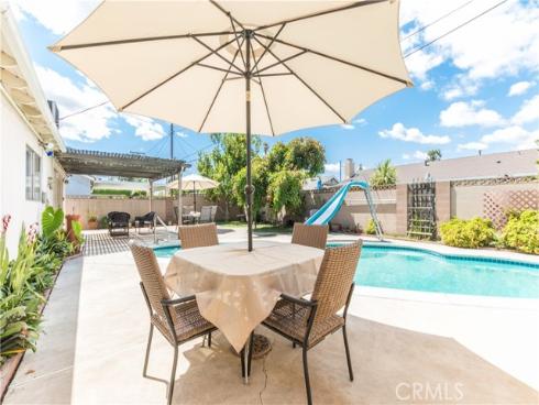 7161 El Rey Drive, Buena Park, CA