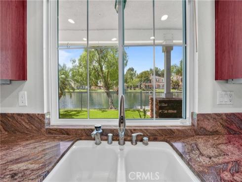 28  Lakeside  , Buena Park, CA