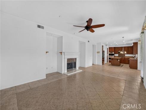 28  Lakeside  , Buena Park, CA