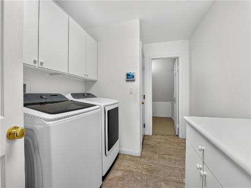 28  Lakeside  , Buena Park, CA