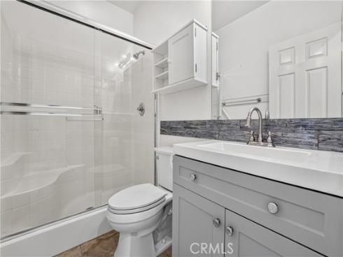 28  Lakeside  , Buena Park, CA
