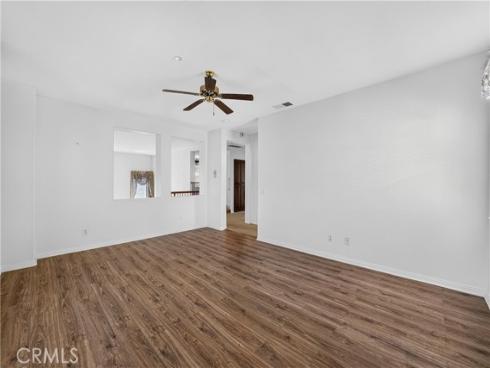 28  Lakeside  , Buena Park, CA