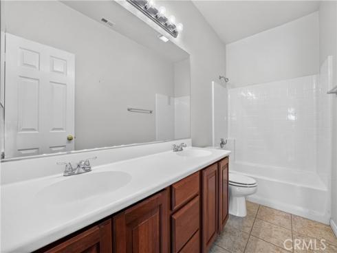 28  Lakeside  , Buena Park, CA