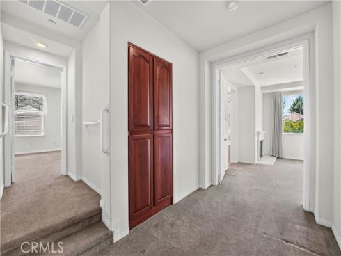 28  Lakeside  , Buena Park, CA