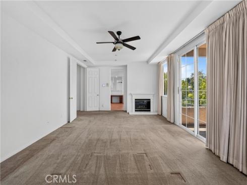 28  Lakeside  , Buena Park, CA