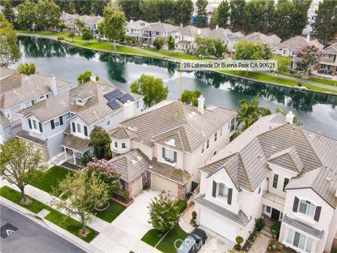 28  Lakeside  , Buena Park, CA