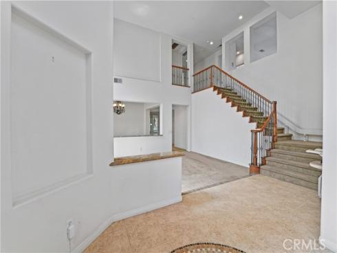 28  Lakeside  , Buena Park, CA