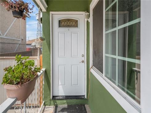 6861  Naomi   Avenue, Buena Park, CA