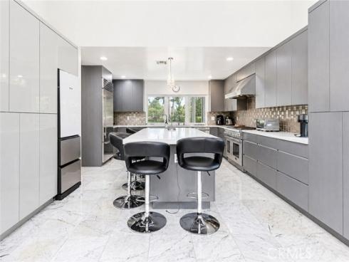 8815  Los Coyotes  , Buena Park, CA