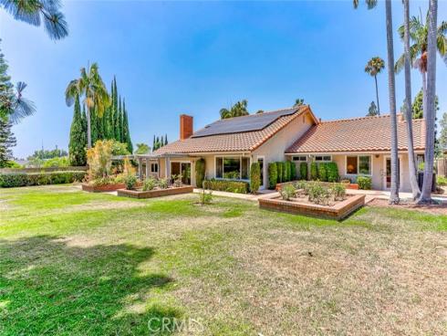 8815  Los Coyotes  , Buena Park, CA