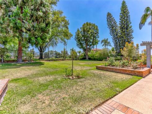 8815  Los Coyotes  , Buena Park, CA
