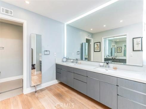 8815  Los Coyotes  , Buena Park, CA