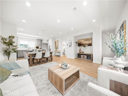 7692  9th  104  Street, Buena Park, CA