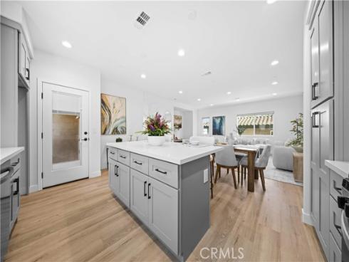 7692  9th  104  Street, Buena Park, CA