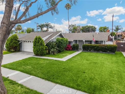 7855  Gardenia   Drive, Buena Park, CA