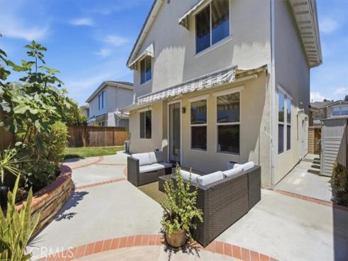 5  Woodlake  , Buena Park, CA