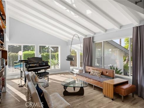 8601  Links   Road, Buena Park, CA