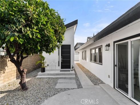 8601  Links   Road, Buena Park, CA