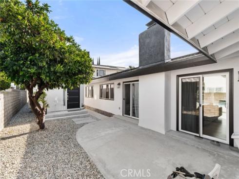 8601  Links   Road, Buena Park, CA