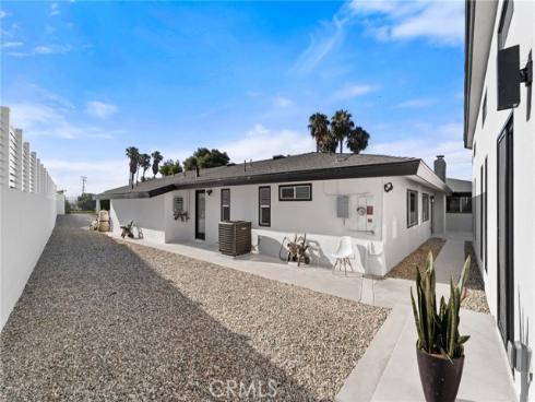 8601  Links   Road, Buena Park, CA