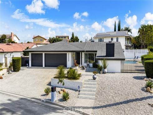 8601  Links   Road, Buena Park, CA