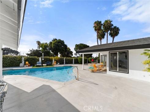 8601  Links   Road, Buena Park, CA