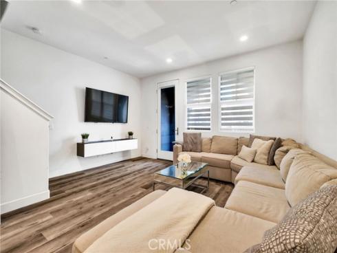 5919 Spring , Buena Park, CA
