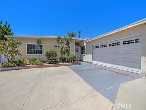 8407  Locust  , Buena Park, CA