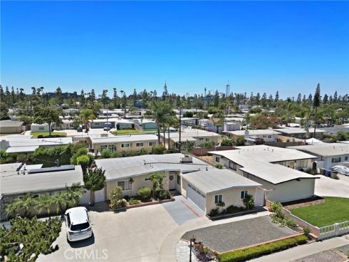 8407  Locust  , Buena Park, CA