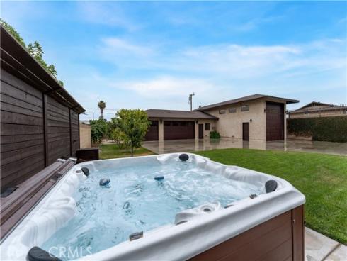 7612  Haldor  , Buena Park, CA
