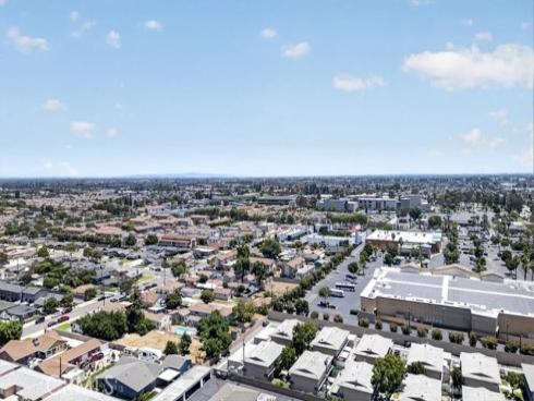 8788  Valley View  C , Buena Park, CA