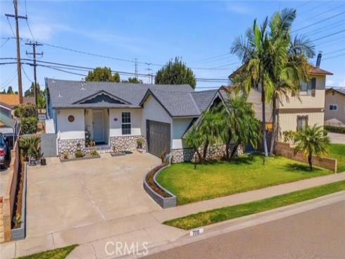 7515  El Escorial   Way, Buena Park, CA