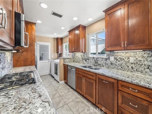 7515  El Escorial   Way, Buena Park, CA