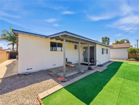7515  El Escorial   Way, Buena Park, CA