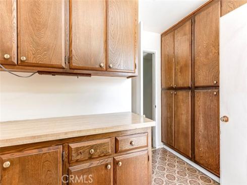 8237  Henshaw  , Buena Park, CA
