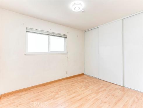 8237  Henshaw  , Buena Park, CA