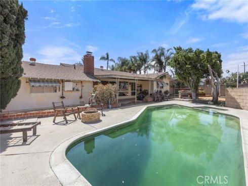 8425  Saturn  , Buena Park, CA