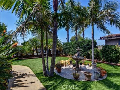 5901  Los Encinos  , Buena Park, CA